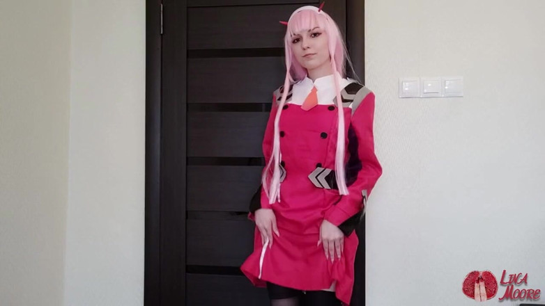 Lina Moore: Zero Two được chảy tràn tinh dịch ở lỗ hậu