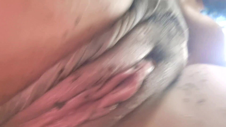 Mania Pigmilk: Eingesaute Muschi Im Wald, Extrem Close up