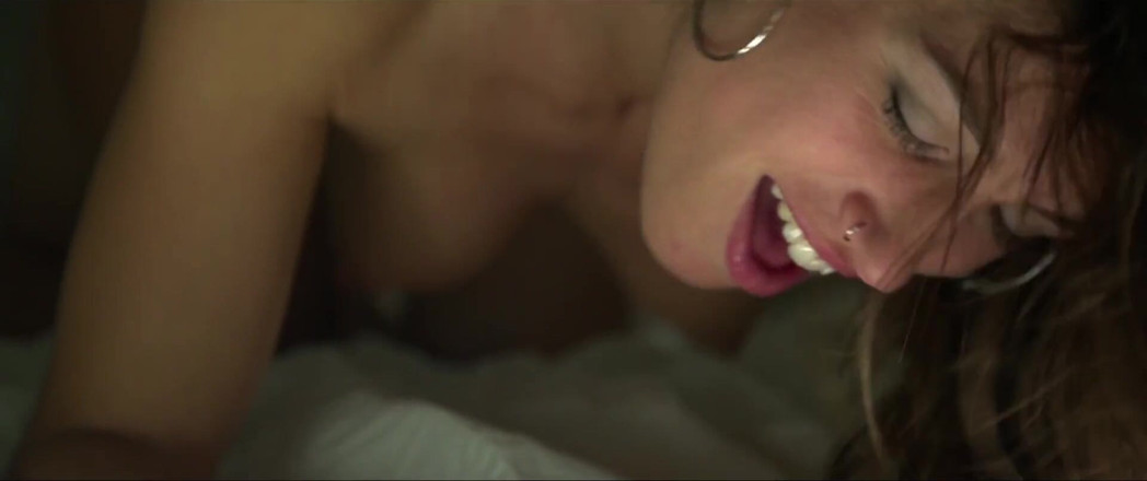 Verso Cinema: Poly vision Julia Roca und Vic Leon