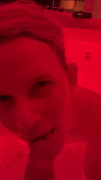 Riskanter Geiler Blowjob Im Spa! Facial Voll dalam Meine Fresse