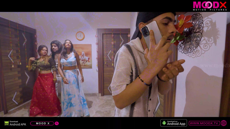 Mood X VIP: Indický musklar chlapec si užívá trojku hardcore sexu se svou ženou...