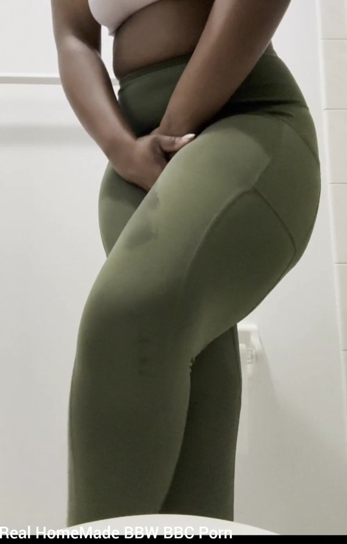 Super sexy ebony cuties: Desperate for Pee Pissing My Pants in Nylon Leggings