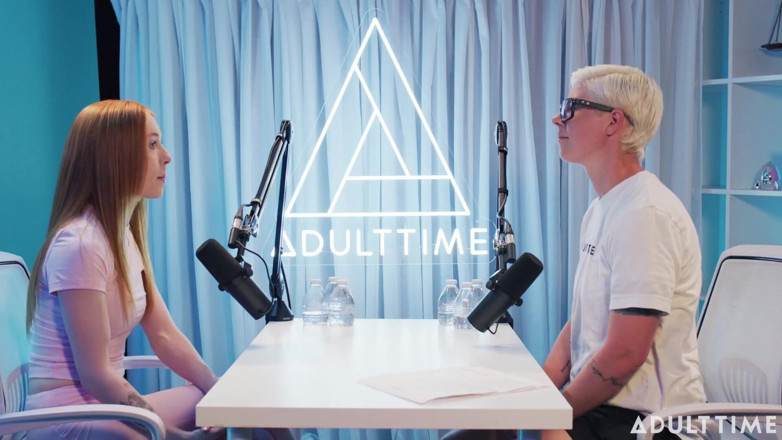 Adult Time Podcast: Madi Collins lavman, halka açık oral seks ve erkek arkadaş...