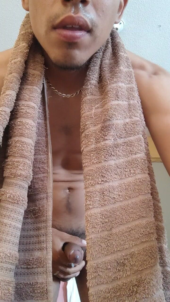 AlexAlejandro13: Banyodan çıkıyor