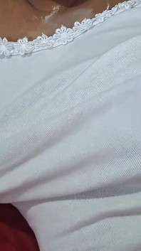 Hood bitch com um rabo grande na cama novo vídeo viral