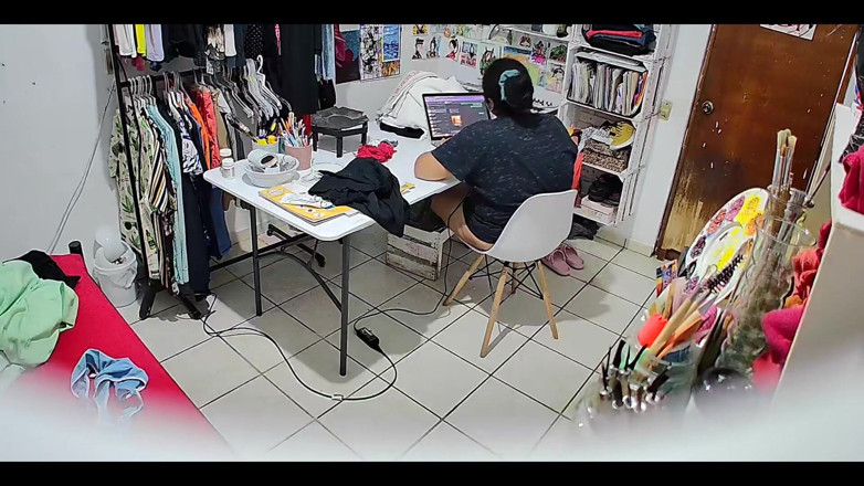 Karmicoxv: Minha meia-irmã gordinha enquanto ela faz seu dever de casa