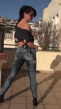 Jeans Piss Orgasm! When the Bladder Is Full to the Brim!
