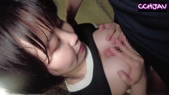 Chubby Curvy Hentai JAV: Lekuk basah di bawah langit terbuka saat dia menikmati setiap...