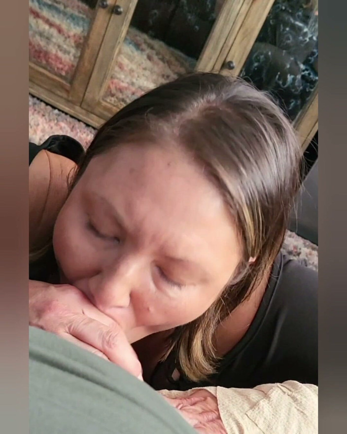 Biglefty10: Super Sexy Cock Sucking Goddess Sucks His Cock so Good...
