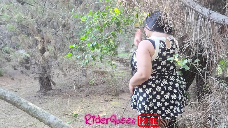 Riderqueen BBW Step Mom Latina Ebony: Riderqueen da sola, All'aperto, Video per appassionati