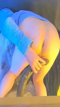 Anal extremo - culo rasgado por un enorme consolador 8