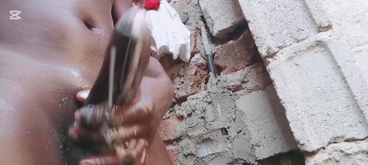 Hongi: Stor svart kuk kommer bara när min flickvän inte är i...