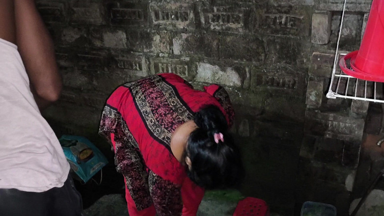 SAFI TV: Widzę moją ciocia siedzącą w bardzo gorącej pozycji, przytuliłem ją...