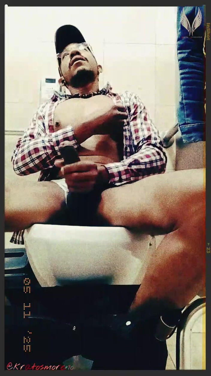 Kratosmoreno: Самоудовольство хратос