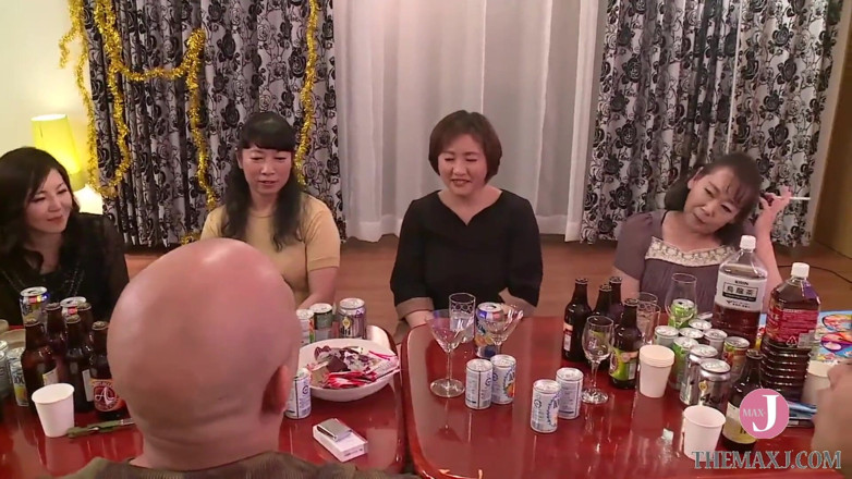 Celebrity Japan: Cinquante ans uniquement ! Sexe orgie avec des femmes matures divorcées -...