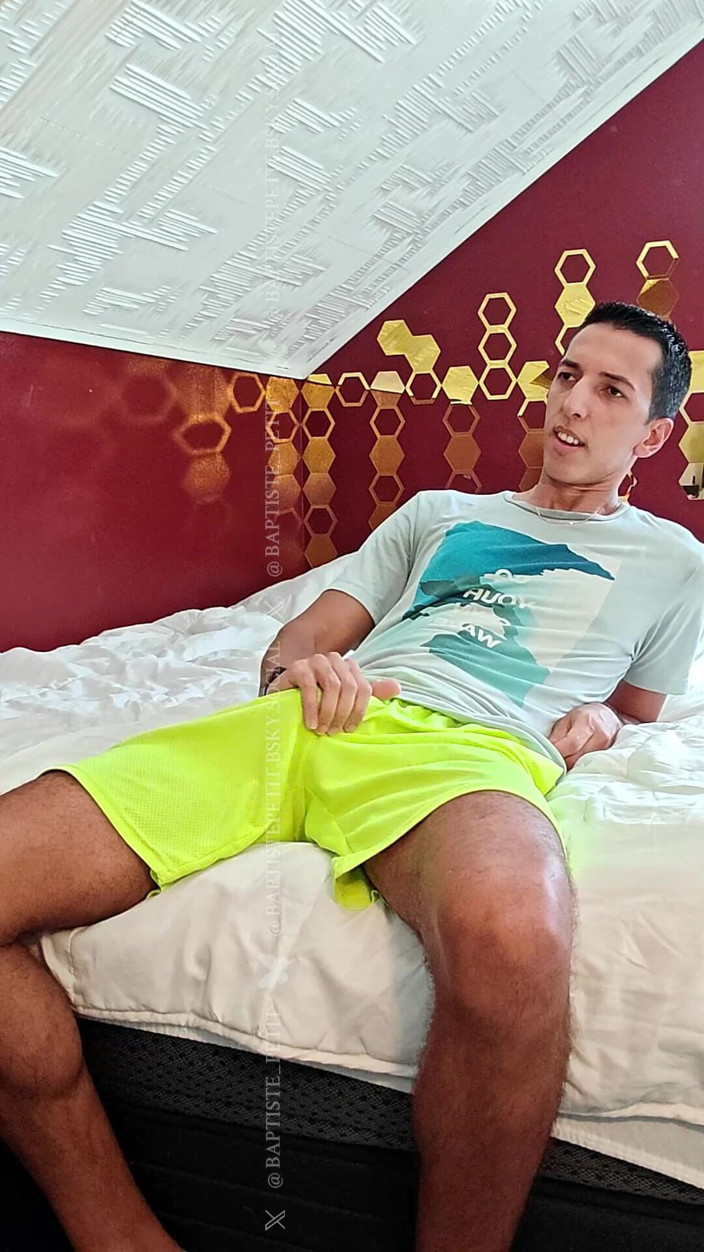 baptiste_petit: Come Lick My Sweat