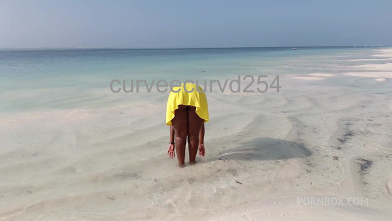 Curveecurvd254: HD 04:31 Caută sex baddie la plaja Esti acolo