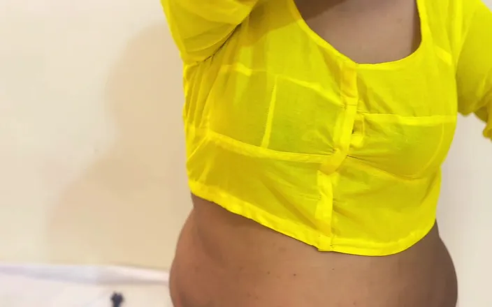 Aria Mia: 52 Big Tits &amp; 56 Big Ass Fucked with Tied Her Hand