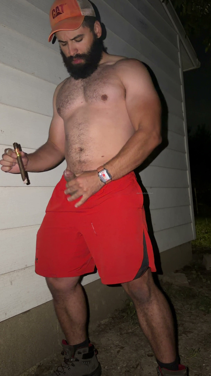 mascbeef95: Muscle Cub Cigar and Cum Outdoors