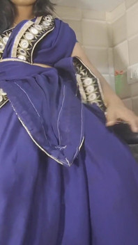 Indiancă desi Bhabhi futută tare în bucătărie