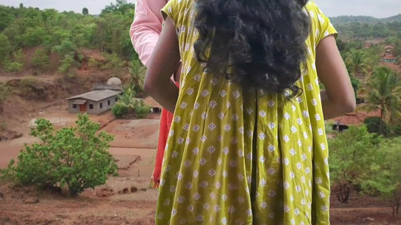 Trilokinath: Outdoor Bhabhi jebanie