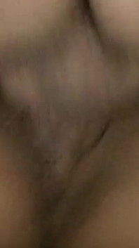 L'insaziabile milf matura prosciuga ogni cazzo intorno a lei