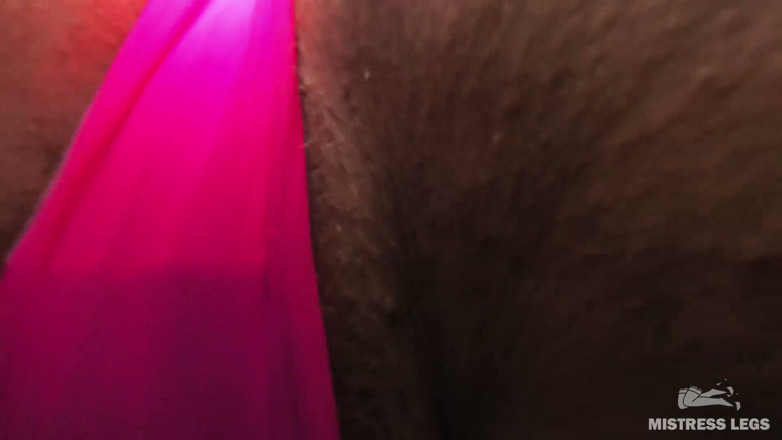 Mistress Legs: Відео від першої особи, сидячи на обличчі, моя велика дупа в рожевих трусиках стрибає тобі на обличчя