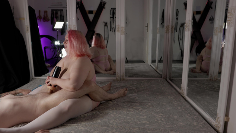 Alec Hardy: Milked with Sextoys