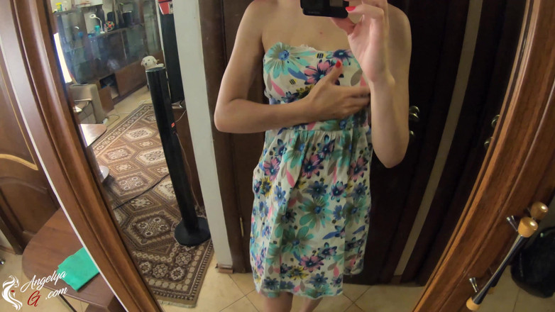 AnGelya G: Babe stuck while cleaning and lover doggy style fuck her...