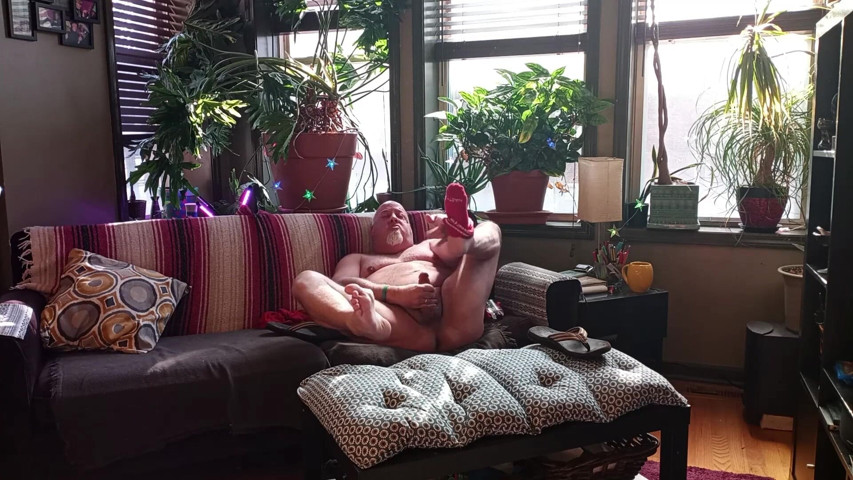 Bear Jerks off in Flip Flops - Bonus Feature Included at the End (Beardaddychub)