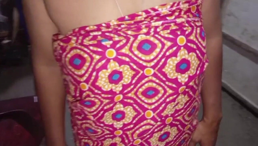 Horny Bhabhi Dirty Talk Teasing Devar (Real Show) Horny Bhabhi Dirty Talk Teasing Devar (Real Show)