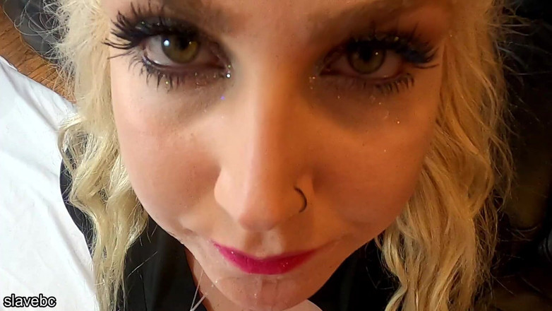 slavebc: Sputa degradato e scopata in faccia. Scopata in faccia, gola...