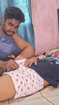 Roztomilá vysokoškolská přítelkyně sex Yoyo
