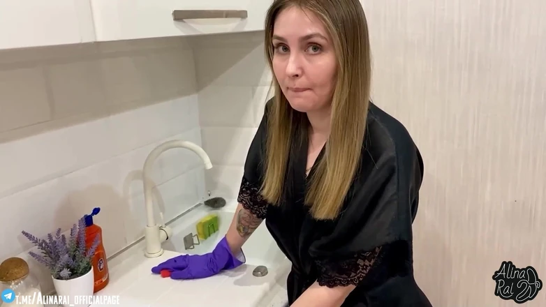 Alina Rai: Fucked Stepmom in the car after driving lessons