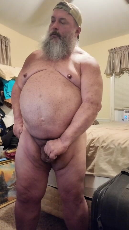 GeneWadexxx: Orso il patrigno si accarezza e viene