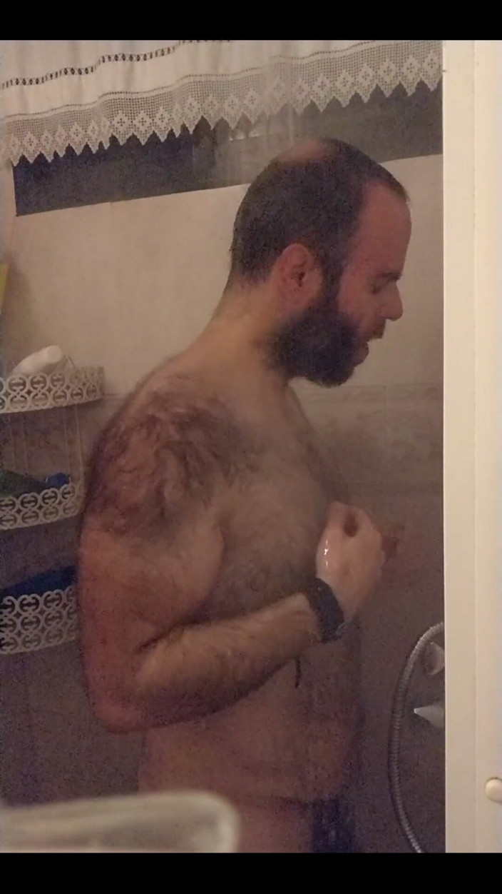 RAvingr4d4: Fă un duș