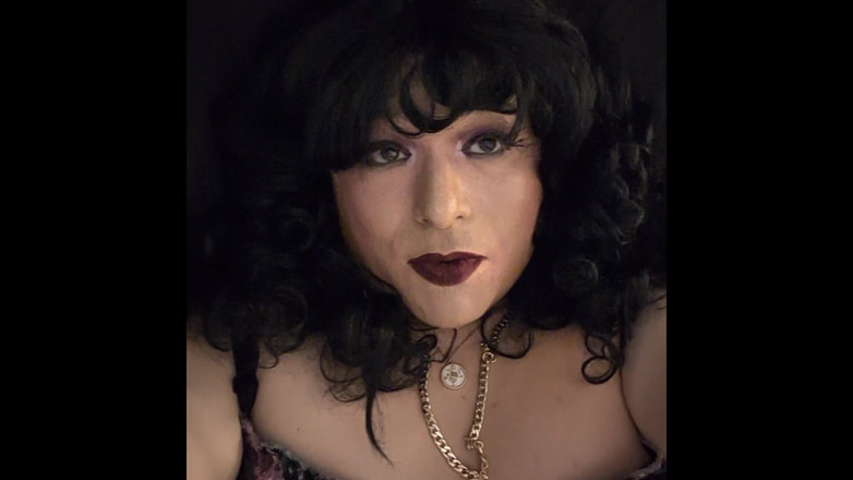 Tongue Lashor 69: Happy Holidays