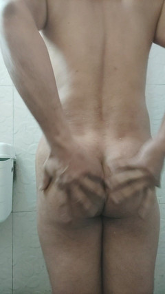 Butty: तेल लगाना मेरी गांड