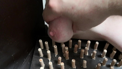 Bouncy Tits Action: Macchina per punire tette