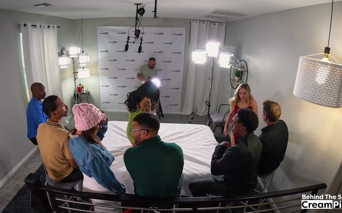 CreamPiled: Hinter den kulissen gruppensex-gangbang 2 mädchen 5 typen