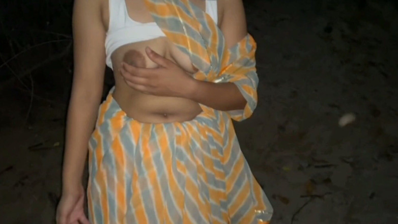Pihu bhabhi: India - caliente chica universitaria follada en el bosque viral - mms 18+