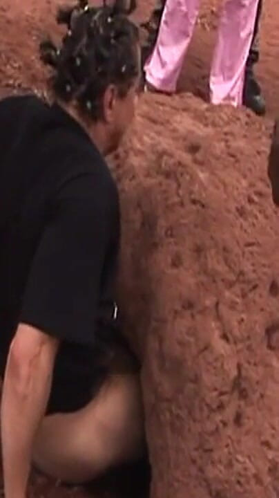Bangora amateur club: Experienced Cougar Enjoys Intense Outdoor Doggy Action