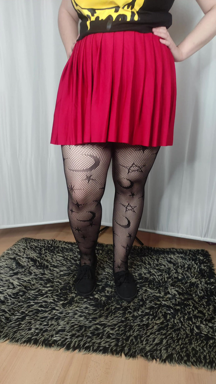 Lena Rose: [4k] Meia-calça padronizada e mini saia vermelha experimentar