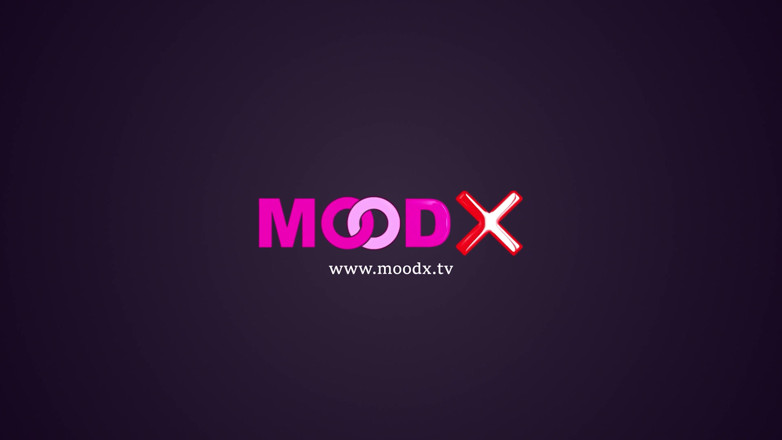 Mood X VIP: Cuplu pasional indian frumos desi cu romantism dur cu vorbe...