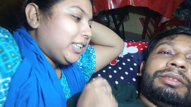 Desi Video BD: 핫한 마누라 남편 침실에서 밤새 즐기세요