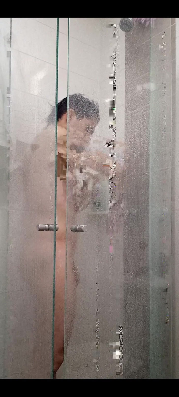 Diego_latinboy: Jerking in the Bathroom