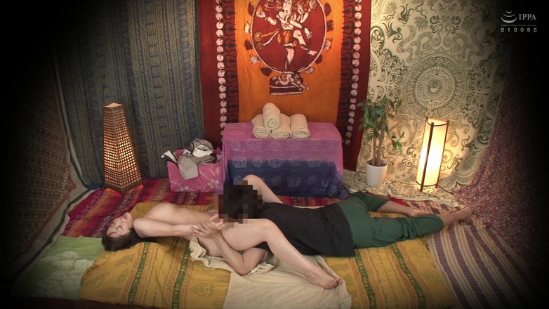 Raptor Inc: 已婚女人在按摩期间被邪恶的手- 4