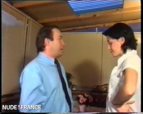 La France a Poil: นักเรียนสาวสมาธิไม่ดี อยากเย็ดมากกว่าเรียน!