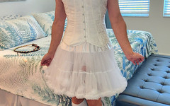 Cassandra Lovit: Evil Bride