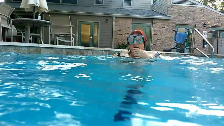 BBW nurse Vicki adventures with friends: Coppia immersioni e nuoto sott'acqua